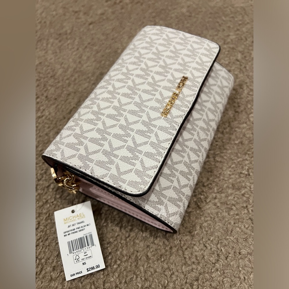 Michael Kors Jet Set Travel MD MF Crossbody - Picture 3 of 5